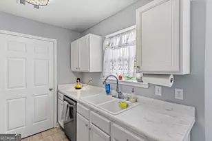 102 Grindstaff Dr, Bonaire, GA 31005 - Photo 13