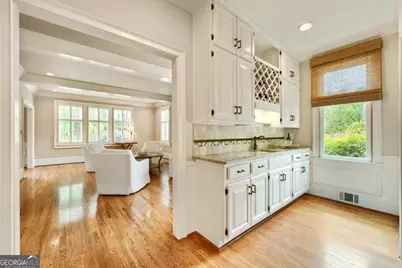 7785 Landowne Drive, Sandy Springs, GA 30350 - Photo 7