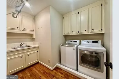7785 Landowne Drive, Sandy Springs, GA 30350 - Photo 21