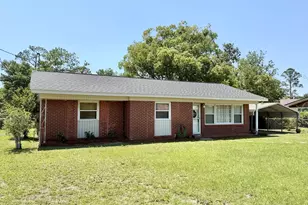 91 Wilson St, Hazlehurst, GA 31539 - Photo 1