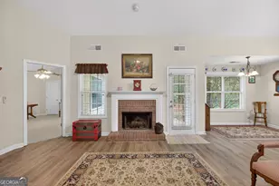 38 Bedford Park Dr, Newnan, GA 30263 - Photo 5