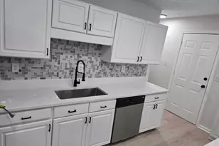 180 Preston Oaks Dr, Alpharetta, GA 30022 - Photo 3