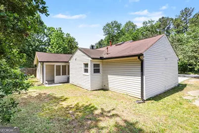 627 Towngate Boulevard, Jonesboro, GA 30238 - Photo 15