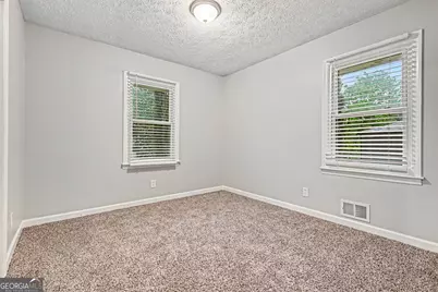 6485 Menlo Way, Rex, GA 30273 - Photo 11