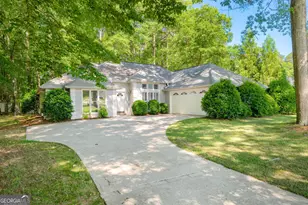 55 Beaubrook Ln, Sharpsburg, GA 30277 - Photo 1