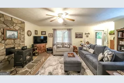 712 Honeysuckle Lane, Temple, GA 30179 - Photo 5