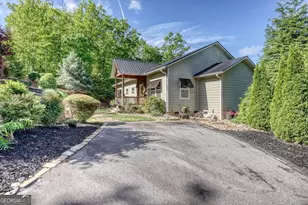 2406 Big Cove Dr, Hiawassee, GA 30546 - Photo 9