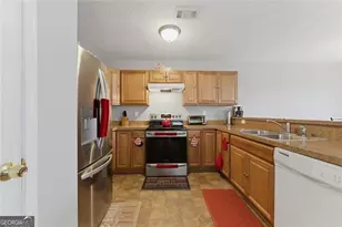 2341 Glebe Ct, Hampton, GA 30228 - Photo 7