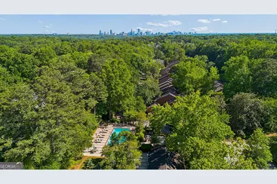 8 Willow Glen NE, Atlanta, GA 30342 - Photo 43