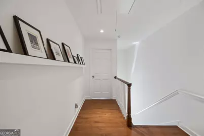 8 Willow Glen NE, Atlanta, GA 30342 - Photo 23