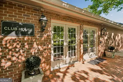 8 Willow Glen NE, Atlanta, GA 30342 - Photo 39