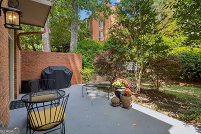 8 Willow Glen NE, Atlanta, GA 30342 - Photo 37