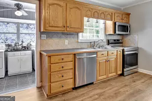6127 Newton Dr NE, Covington, GA 30014 - Photo 13