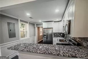 1375 Graymont Dr, Atlanta, GA 30310 - Photo 11