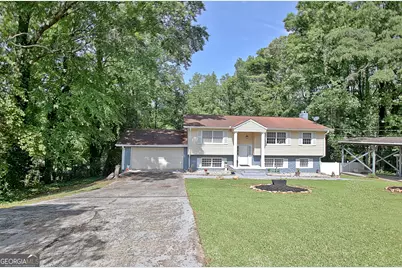 53 Lynn Circle, Newnan, GA 30263 - Photo 1