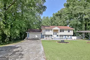 53 Lynn Cir, Newnan, GA 30263 - Photo 1