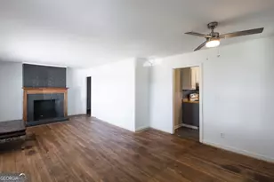 610 Cherokee Dr, Warner Robins, GA 31093 - Photo 3