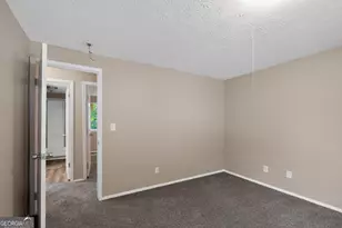 2075 Countydown Ln, Stone Mountain, GA 30088 - Photo 3