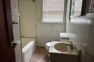 225 W Jessamine St, Fitzgerald, GA 31750 - Photo 23