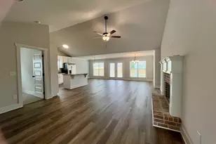 212 Champions Ln, Winder, GA 30680 - Photo 3