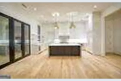 4550 Jolyn Place, Sandy Springs, GA 30342 - Photo 5