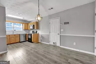 572 Clyde's Way, Jackson, GA 30233 - Photo 9