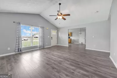 572 Clydes Way, Jackson, GA 30233 - Photo 7