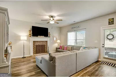 61 Pacific Avenue, Sharpsburg, GA 30277 - Photo 15