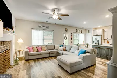 61 Pacific Avenue, Sharpsburg, GA 30277 - Photo 3