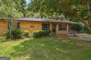 205 Debra Dr, Warner Robins, GA 31088 - Photo 1