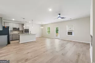 136 Post Oak Dr, Jackson, GA 30233 - Photo 5