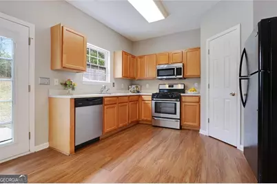 3705 Hutchinson Trace Drive, Cumming, GA 30040 - Photo 3