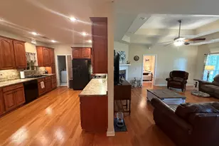 414 Parklane Dr, Dexter, GA 31019 - Photo 9