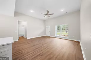 549 Oakwood Dr, Statesboro, GA 30458 - Photo 7