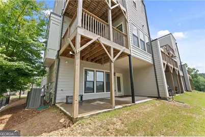 2087 Holtz Lane, Atlanta, GA 30318 - Photo 3