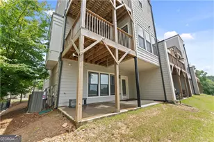 2087 Holtz Ln, Atlanta, GA 30318 - Photo 3