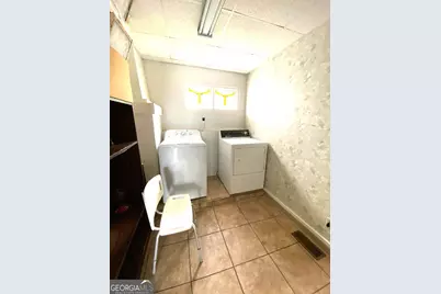 425 W Church Street, Swainsboro, GA 30401 - Photo 13
