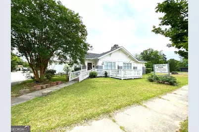 425 W Church Street, Swainsboro, GA 30401 - Photo 1