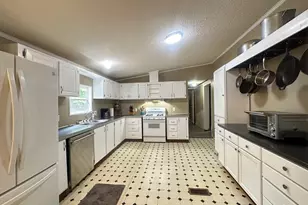 8622 Whitehouse Pkwy, Woodbury, GA 30293 - Photo 17