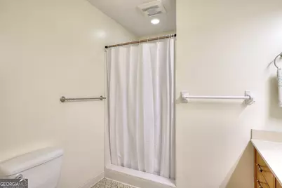 1878 Harbour Oaks Drive, Snellville, GA 30078 - Photo 17
