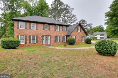 4976 Mystere Circle SW, Lilburn, GA 30047 - Photo 3