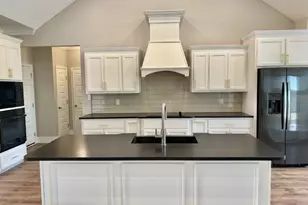 4012 Crusader Ct, Valdosta, GA 31605 - Photo 11