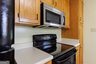 2303 S Sherwood Dr, Valdosta, GA 31602 - Photo 13