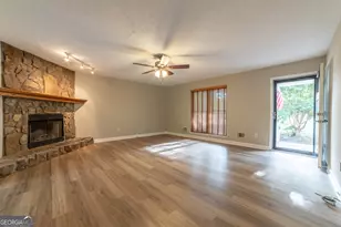 136 Creekside Dr, McDonough, GA 30252 - Photo 9