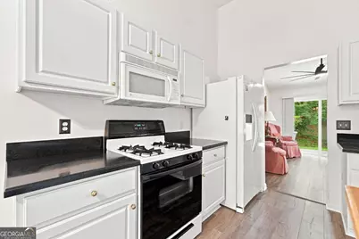 511 Carrington Court, Canton, GA 30115 - Photo 9