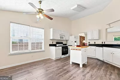 511 Carrington Court, Canton, GA 30115 - Photo 5