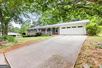 5623 Crestwood Drive, Stone Mountain, GA 30087 - Photo 3