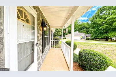 29 Eric Way, Bogart, GA 30622 - Photo 5