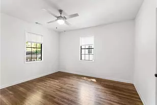 889 Edwin Pl NW, Atlanta, GA 30318 - Photo 19