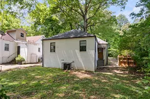 889 Edwin Pl NW, Atlanta, GA 30318 - Photo 3